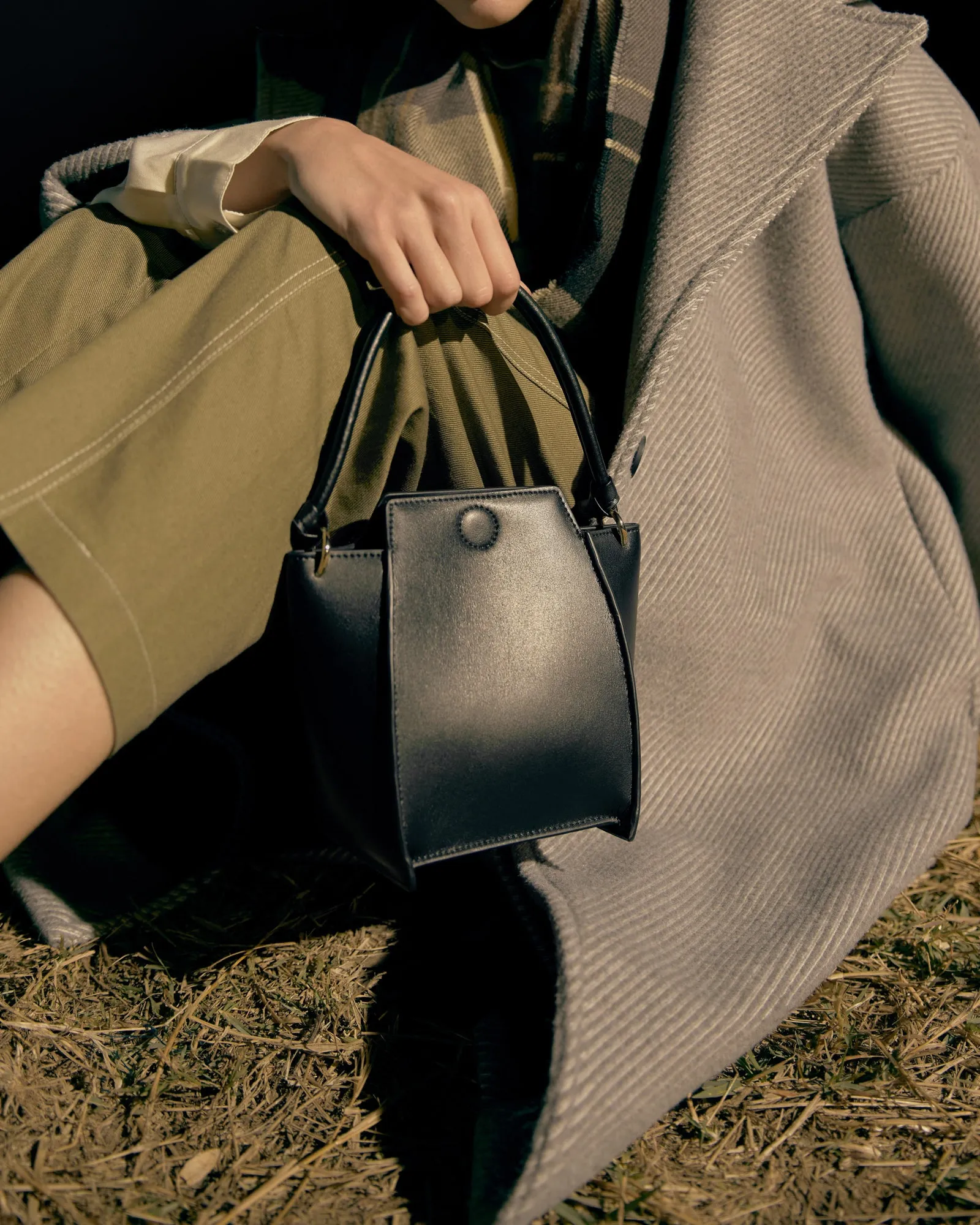 🌽 Mini Pine Corn Leather Bag – TAN