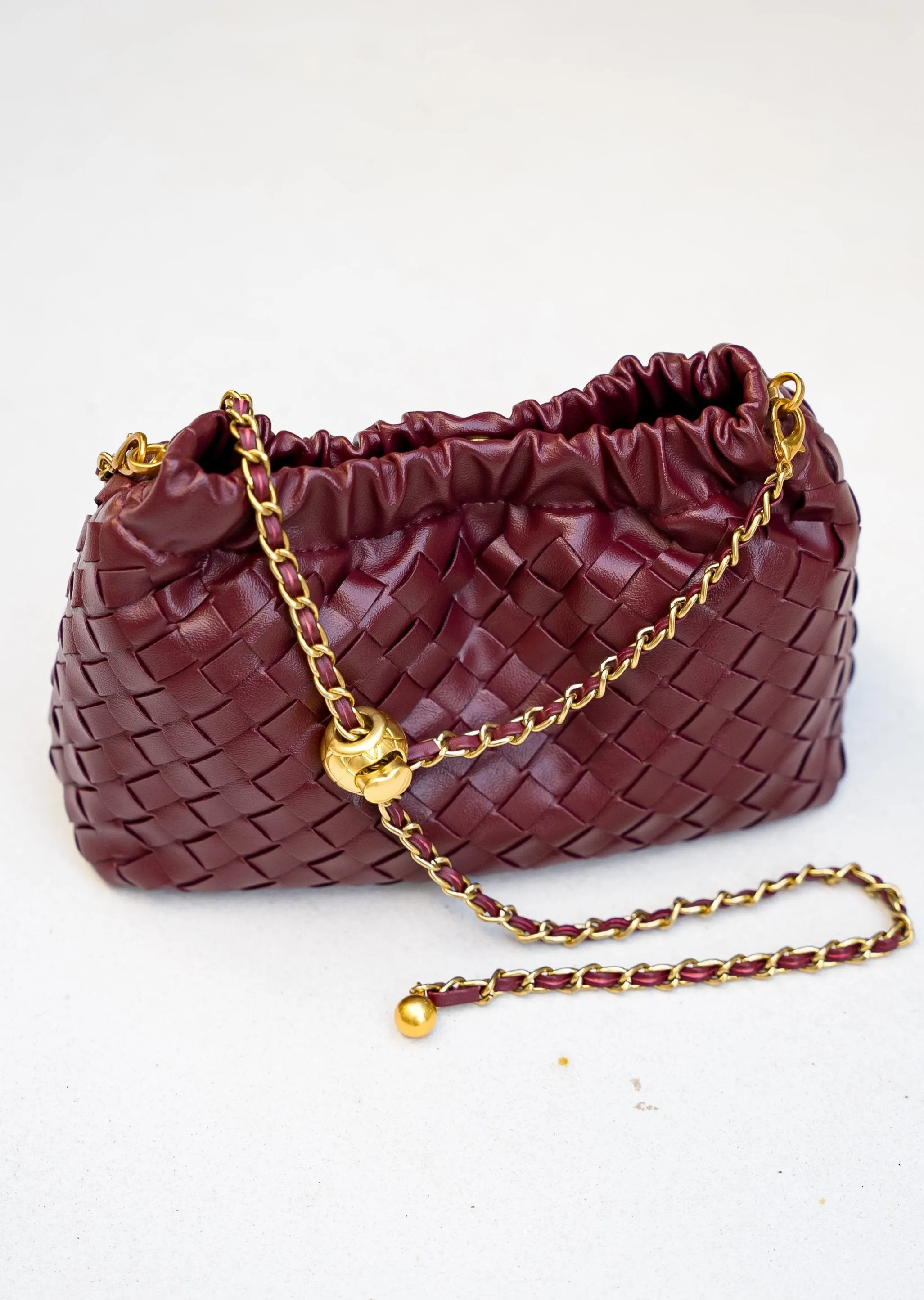 Cloud vegan leather bag with transformable strap - Burgundy