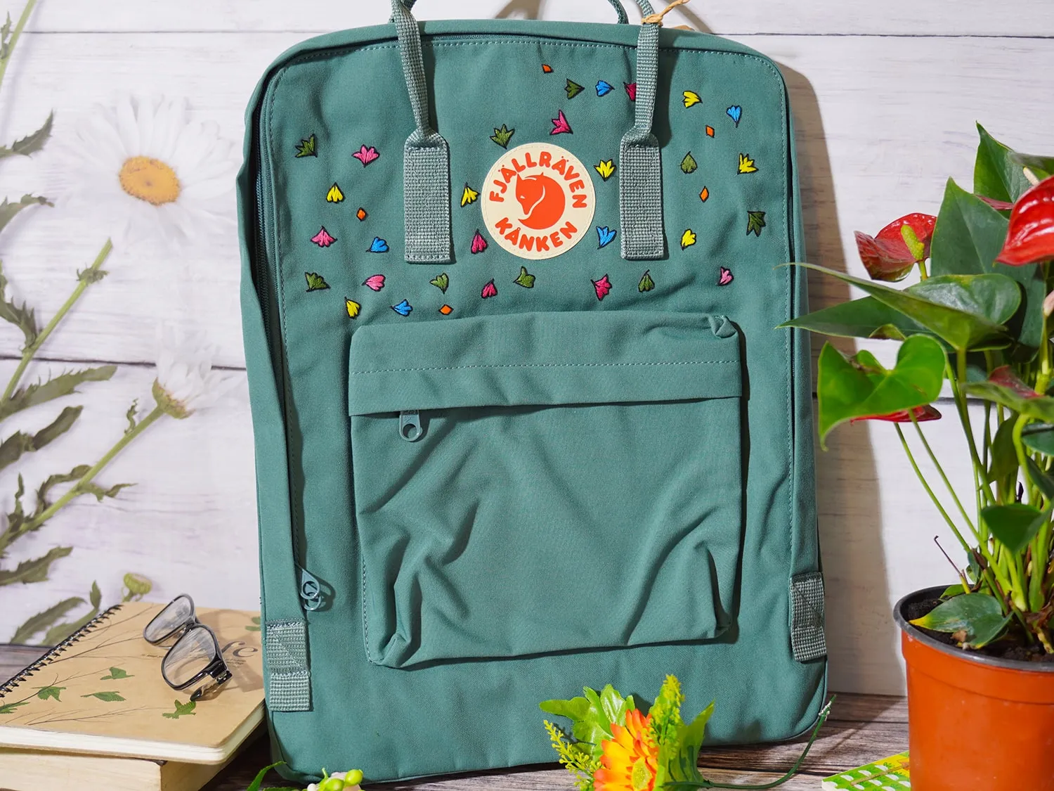 Fjallraven kanken backpack custom embroidered Heartstopper Leaves