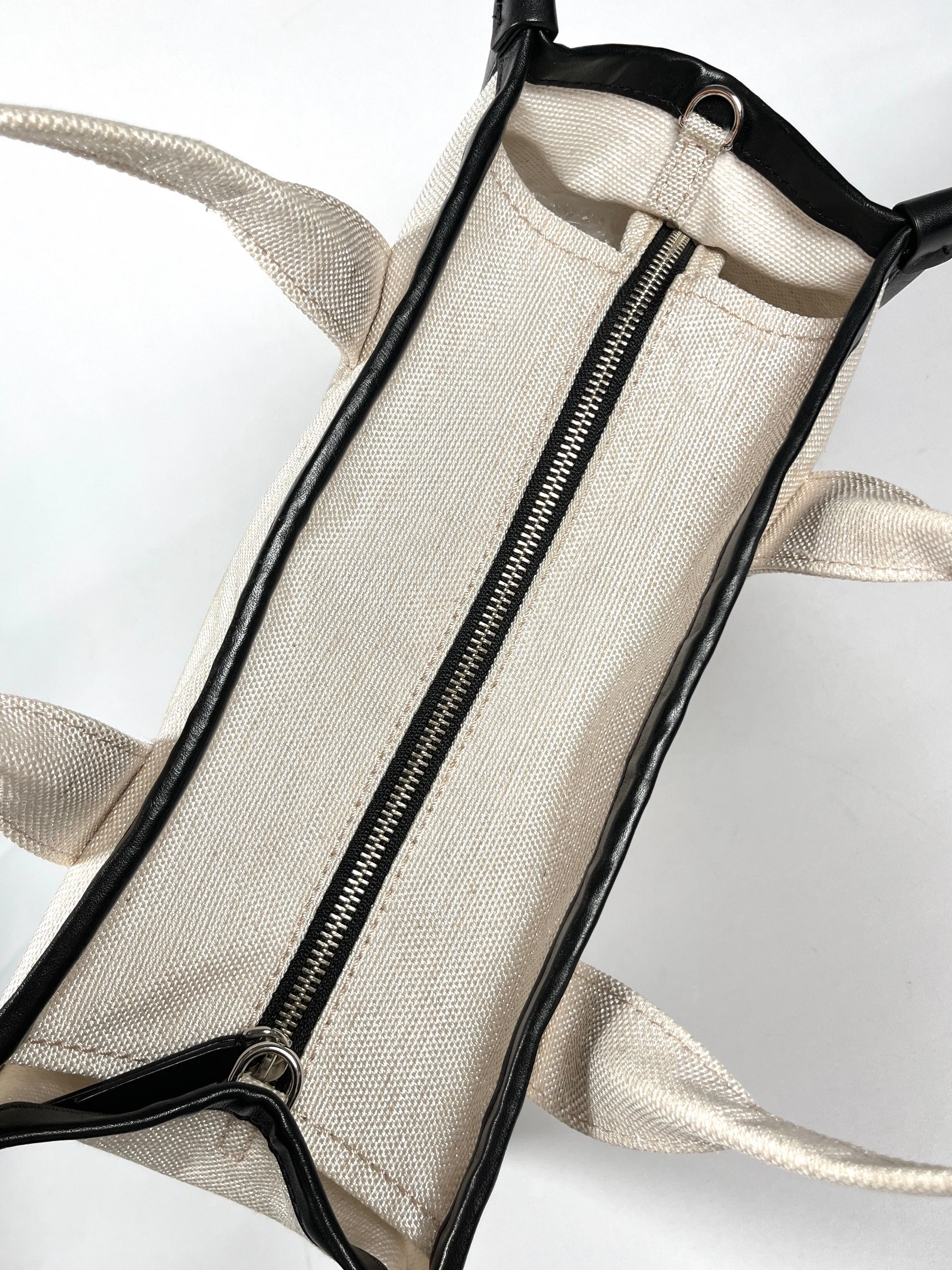 MARC JACOBS - THE MEDIUM CANVAS TOTE BAG