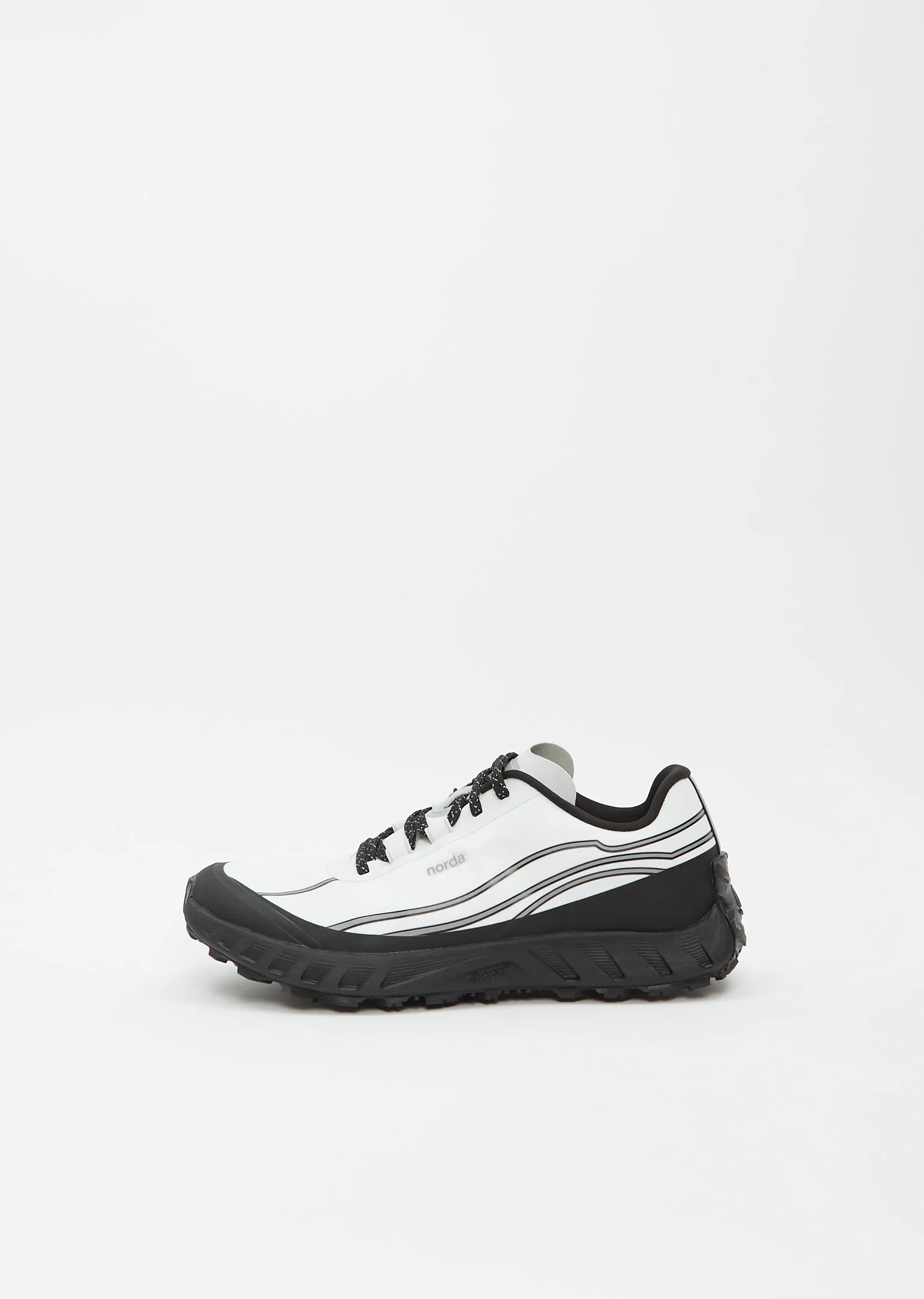 Model 002 — Alpine White