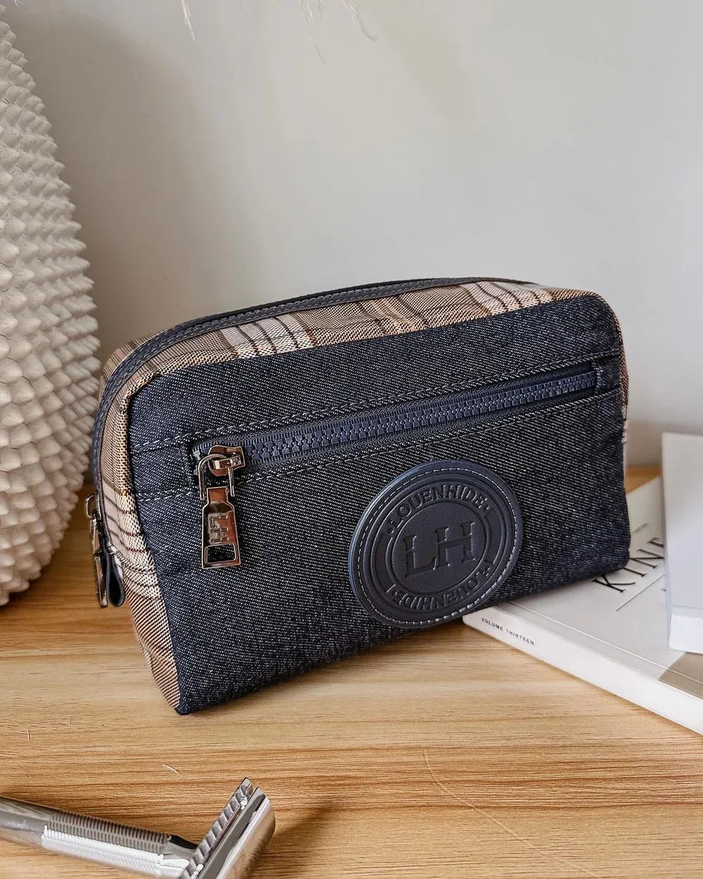 TOMMY MENS TOILETRY BAG DENIM